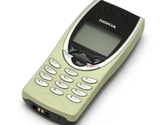Nokia 8210